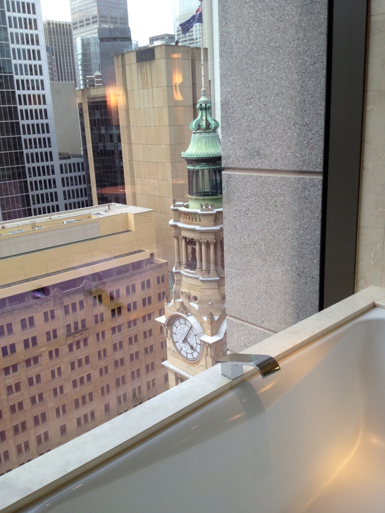 EXECUTIVE SUITE 2109 | THE TUB ALSO HAS A VIEW OF THE GPO CLOCK TOWER